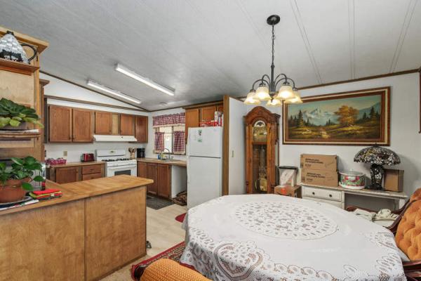 1982 Kaufman&Broad Manufactured Home