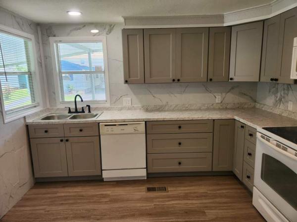 1981 Glen Manufactured Home