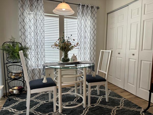 2004 CHNC JACFL25332 A/B Mobile Home