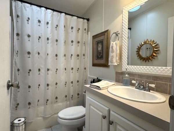 2004 CHNC JACFL25332 A/B Mobile Home