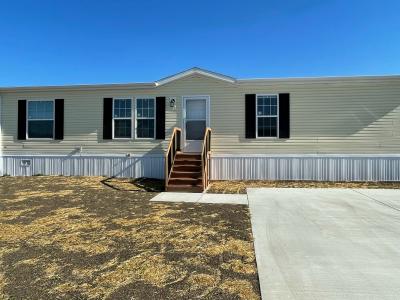 Photo 5 of 5 of home located at 431 Jack Pine Circle Flint, MI 48506