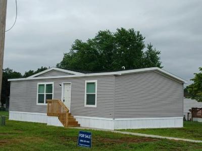 Photo 2 of 15 of home located at 868 E Commerce St, Lot 184 Bridgeton, NJ 08302