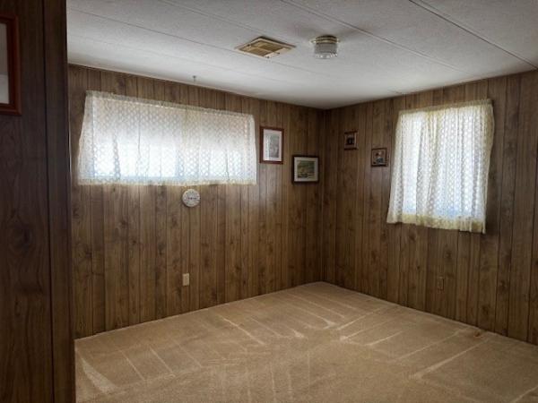 1976 Unknown Manufactured Home