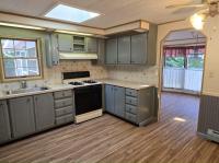 1985 Standard Country Holiday Manufactured Home