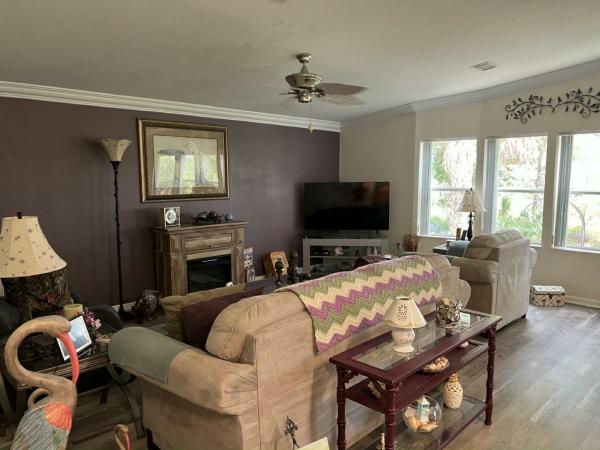 2004 T1720-4 Homes of Merit Manufactured Home
