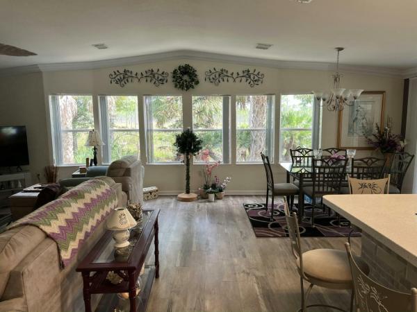 2004 T1720-4 Homes of Merit Manufactured Home
