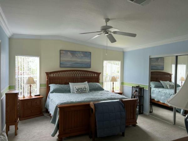 2004 T1720-4 Homes of Merit Manufactured Home