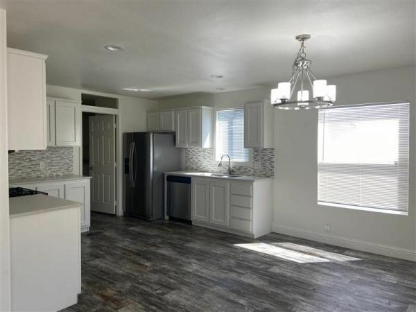 2019 Champion Redman Foundation Mobile Home