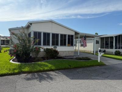 Photo 1 of 13 of home located at 263 Marianna Drive Auburndale, FL 33823