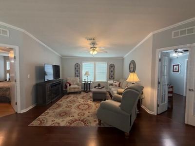 Photo 3 of 13 of home located at 263 Marianna Drive Auburndale, FL 33823