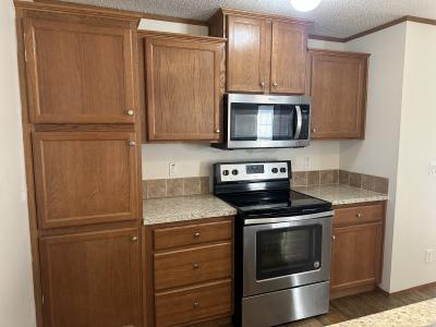 Photo 5 of 26 of home located at 2321 Wellington Green Drive #61 Clarksville, IN 47129