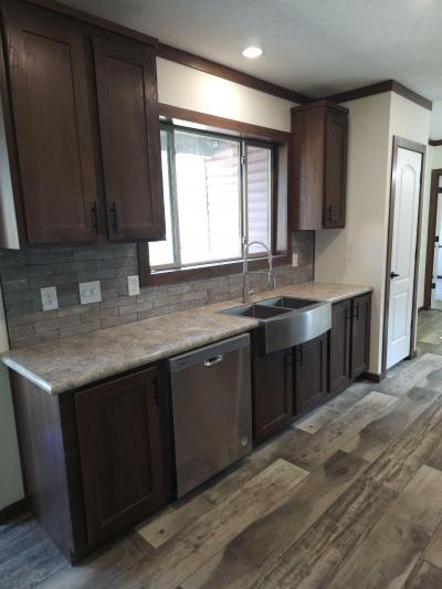 Mobile Home at 11481 2nd Str. NE Magnolia, OH 44643