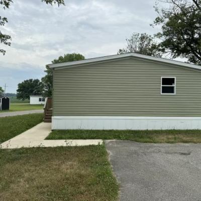 Photo 4 of 10 of home located at 3052 North Gary Street #0001 New Castle, IN 47362