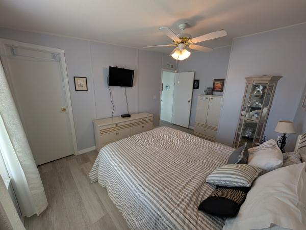 2000 Palm Harbor Mobile Home