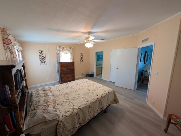 2000 Palm Harbor Mobile Home