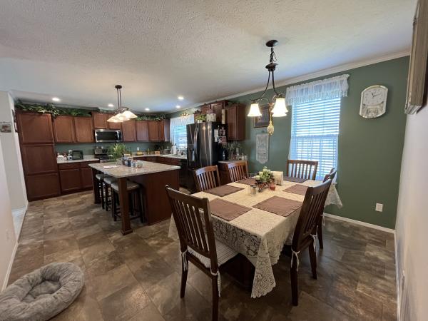 2017 MHE 5865 Mobile Home