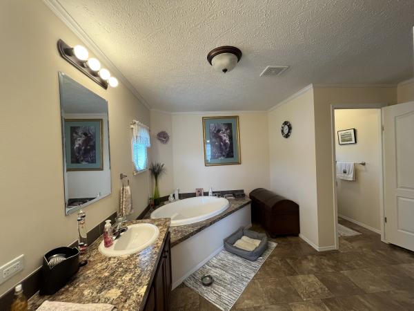 2017 MHE 5865 Mobile Home