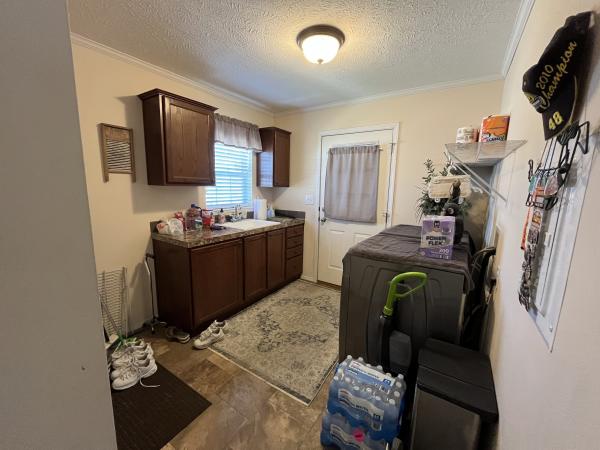 2017 MHE 5865 Mobile Home