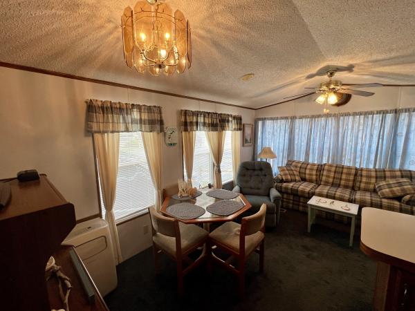 1990 Brittany Park 1331L Mobile Home