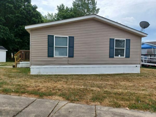 1998 Skyline Wood Manor Mobile Home