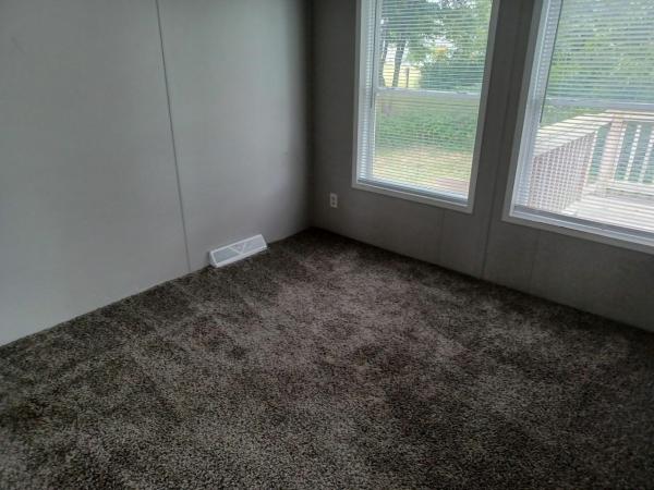 1998 Skyline Wood Manor Mobile Home