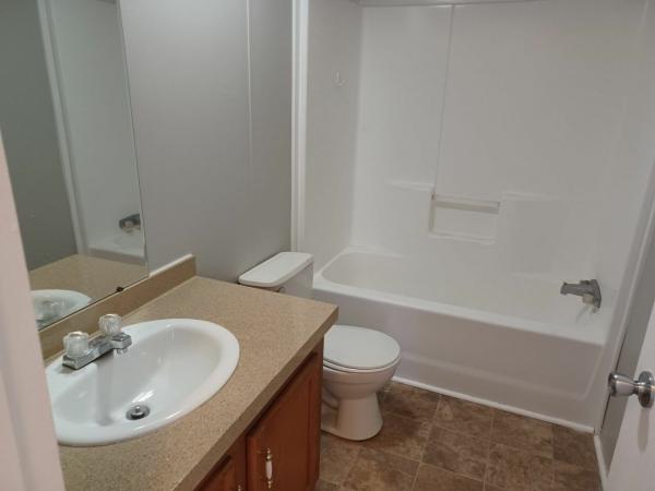1998 Skyline Wood Manor Mobile Home