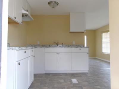 Photo 5 of 13 of home located at 7100 Ulmerton Rd - Lot 686 Largo, FL 33771