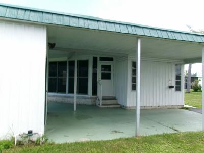 Photo 3 of 12 of home located at 7100 Ulmerton Rd Lot 356B Largo, FL 33771