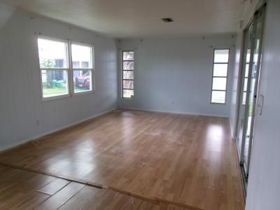 Photo 5 of 12 of home located at 7100 Ulmerton Rd Lot 356B Largo, FL 33771