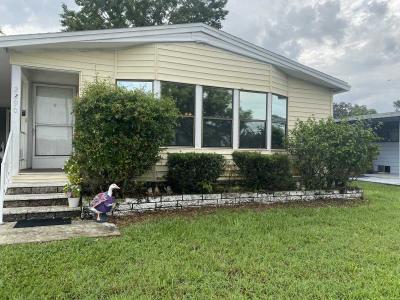 Photo 2 of 21 of home located at 2290 Pebble Beach Blvd Orlando, FL 32826