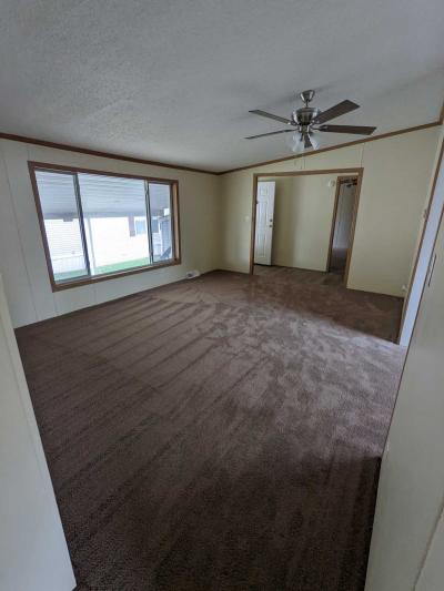 Photo 3 of 4 of home located at 494 Briarwood Drive Adrian, MI 49221