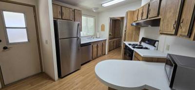 Photo 4 of 11 of home located at 904 Coconut Way Bakersfield, CA 93301