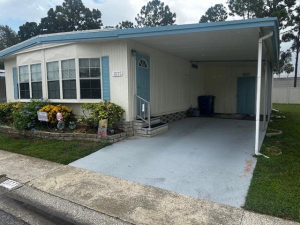 Photo 1 of 2 of home located at 15666 49th St. N #1077 Clearwater, FL 33762