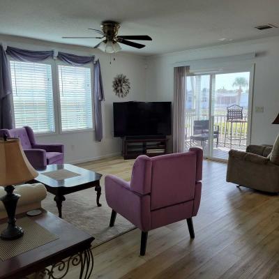 Photo 4 of 8 of home located at 8320 Cooper Rd Sebring, FL 33870