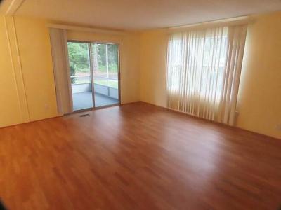Photo 2 of 8 of home located at 625 Chestnut Ct. Deland, FL 32724