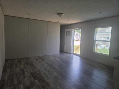 Photo 5 of 15 of home located at 8701 NE 107th Pl #42 Kansas City, MO 64157
