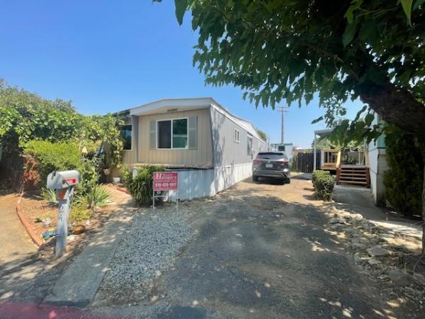 1969 Broadmore Mobile Home