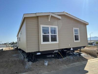 Photo 2 of 25 of home located at 3444 W Center Street #8 Riverside, CA 92501