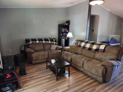 Photo 2 of 13 of home located at 14980 S Blue Vista Dr Oregon City, OR 97045