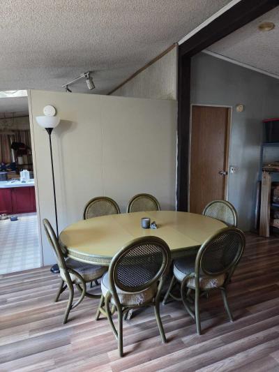 Photo 4 of 13 of home located at 14980 S Blue Vista Dr Oregon City, OR 97045