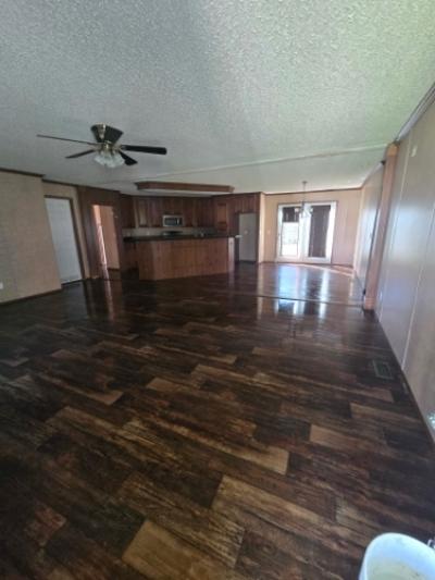 Photo 4 of 13 of home located at 425 Killona Dr Killona, LA 70057