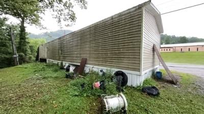 Photo 3 of 12 of home located at 8872 Meta Hwy Pikeville, KY 41501