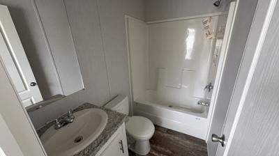 Photo 5 of 17 of home located at 1999 N Ih-35 New Braunfels, TX 78130