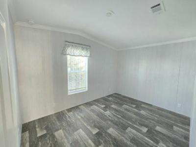 Photo 4 of 5 of home located at 3301 58th Avenue North, #166 Saint Petersburg, FL 33714