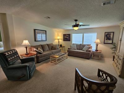 Photo 4 of 17 of home located at 562 Southhampton Blvd Auburndale, FL 33823