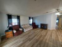 1990 Palm Harbor Manufactured Home