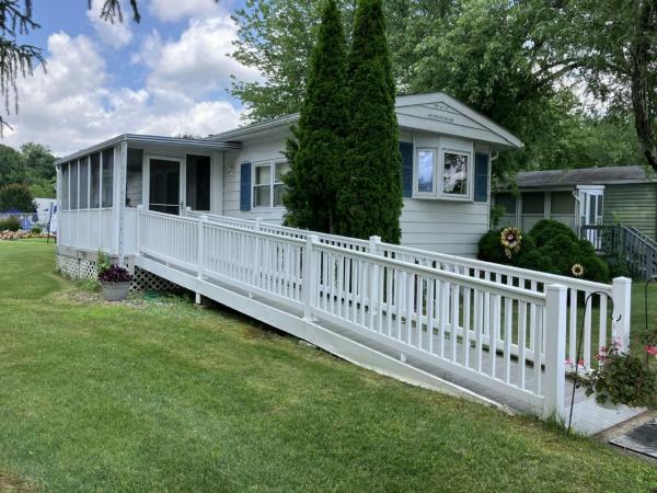 1980 MAR Mobile Home For Sale