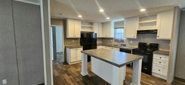 2023 Clayton Tradition 48 Manufactured Home