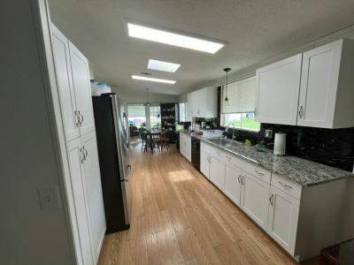 Photo 4 of 12 of home located at 1405 82nd Avenue, Site #80 Vero Beach, FL 32966