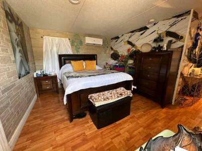 Photo 3 of 18 of home located at 5366 S.w. 32nd Street Davie, FL 33314